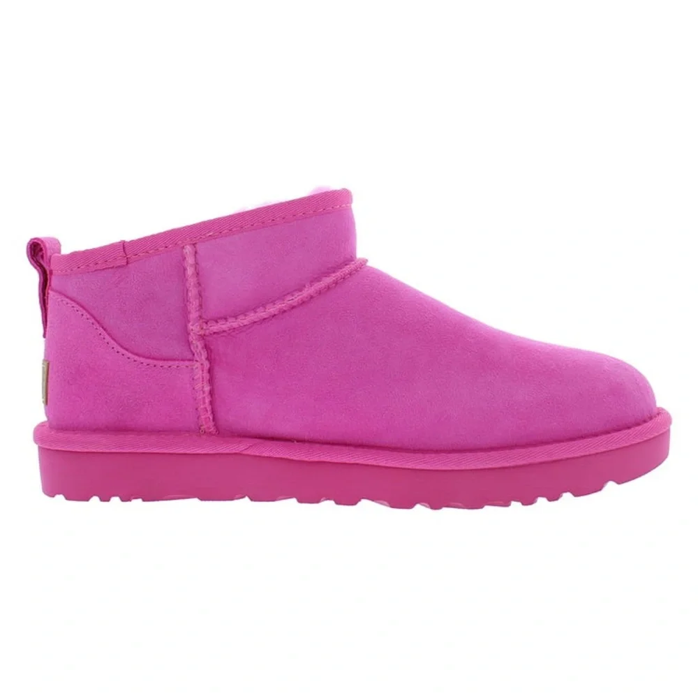 UGG Classic Ultra Mini Women’s Carnation Pink Boots Size 6 NWT